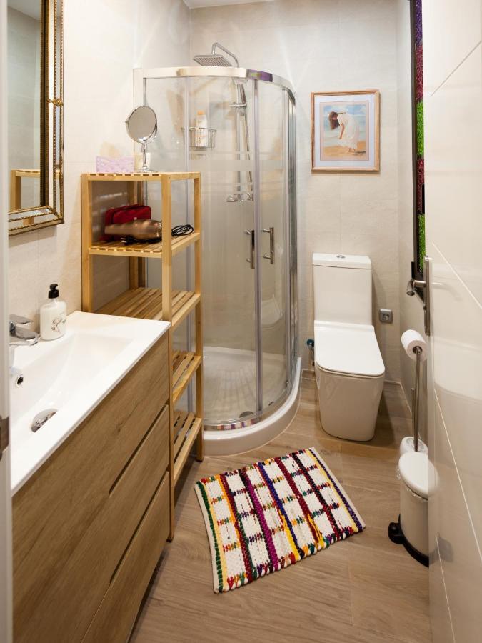 Cosy Room - Guggen º Parking Free Bilbao Exterior foto
